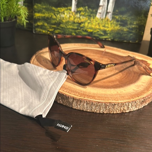 Smith optic polarized Tortoise Shell Sunglasses - Picture 3 of 9